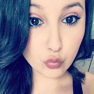 Meet your Posher, Sharaine